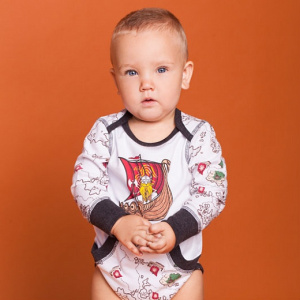 Загружен сначала в Репорт.
Потом перегружен в УТ11.1.
А потом и в УТ11.4.